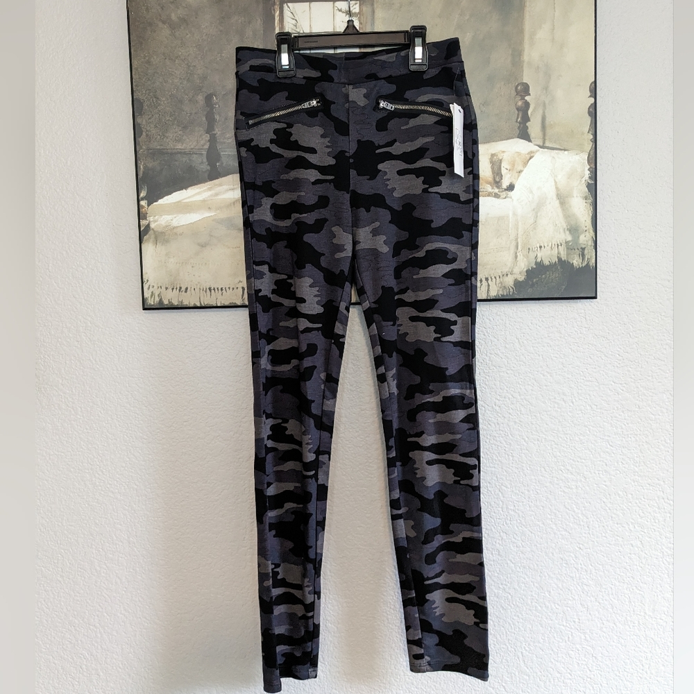 JUST KIDDING GIRLS LINEAR CAMO RAYON SPANDEX LEGGING PANT LARGE NWT ❤